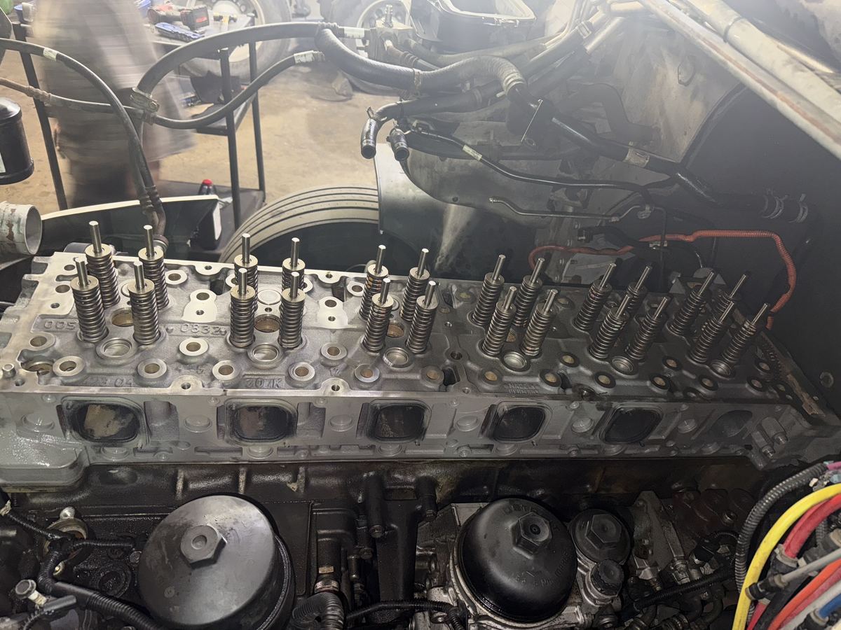 Diesel cylinder head with valve springs exposed